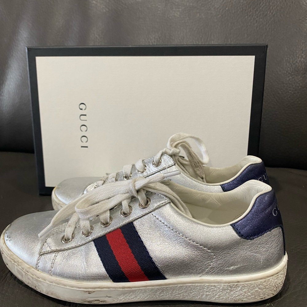 Gucci shoes/sneakers!